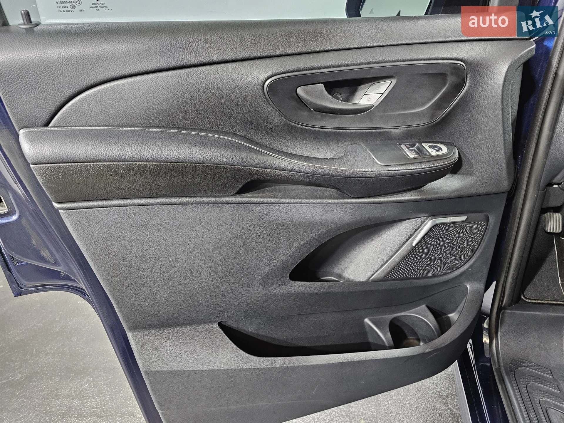2022 Mercedes-Benz V-klasse - мініатюра 39