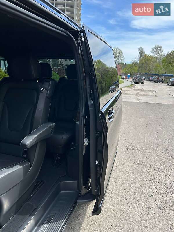 Мінівен Mercedes-Benz V-Class 2022 в Києві