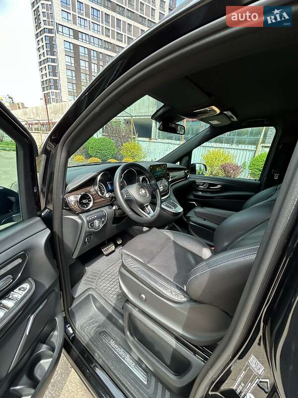 Мінівен Mercedes-Benz V-Class 2022 в Києві