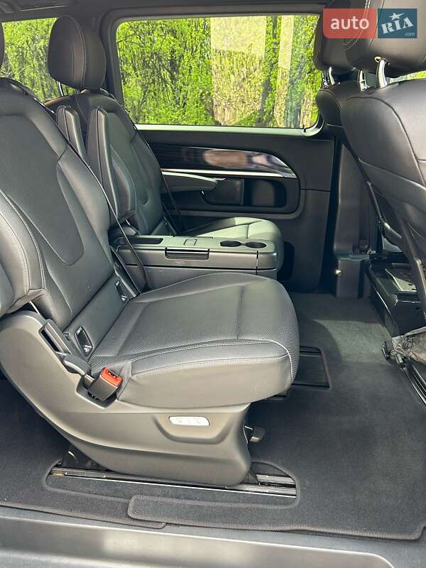 Мінівен Mercedes-Benz V-Class 2022 в Києві