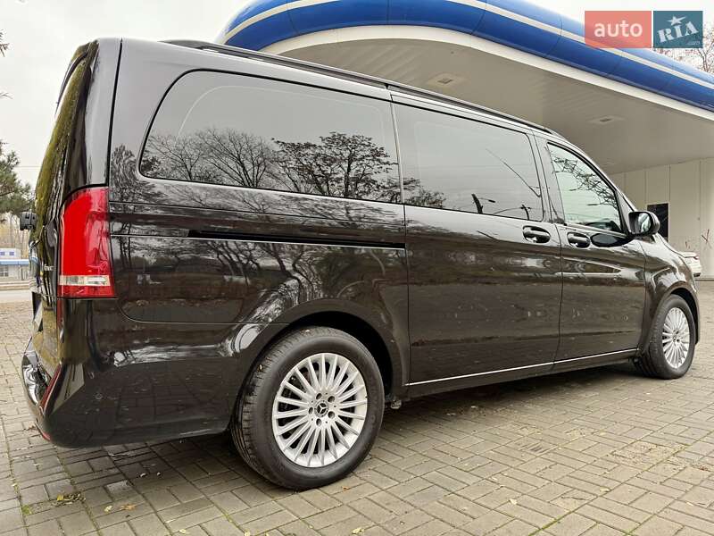 Мінівен Mercedes-Benz V-Class 2020 в Дніпрі