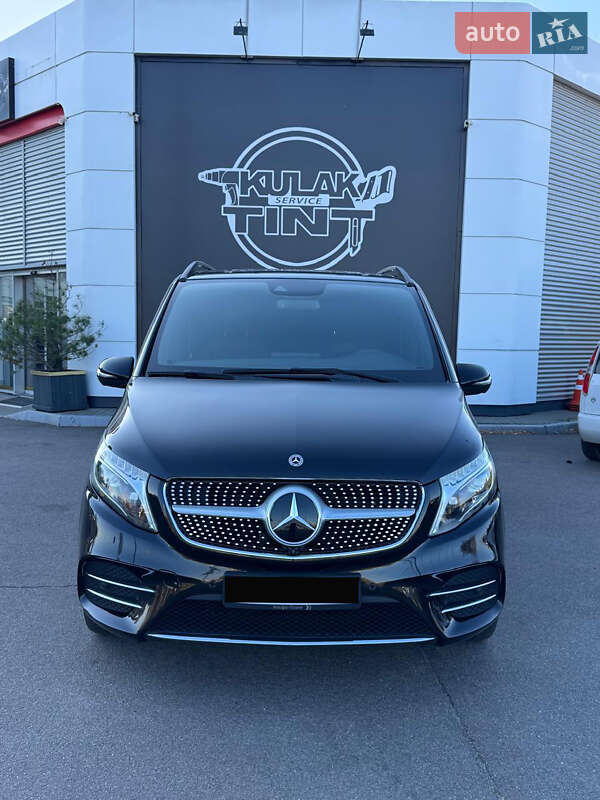 Mercedes-Benz V-Class 2021