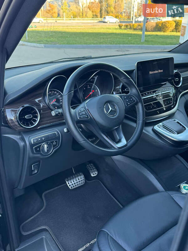 Минивэн Mercedes-Benz V-Class 2021 в Киеве фото 9 Минивэн Mercedes-Benz V-Class 2021 в Киеве