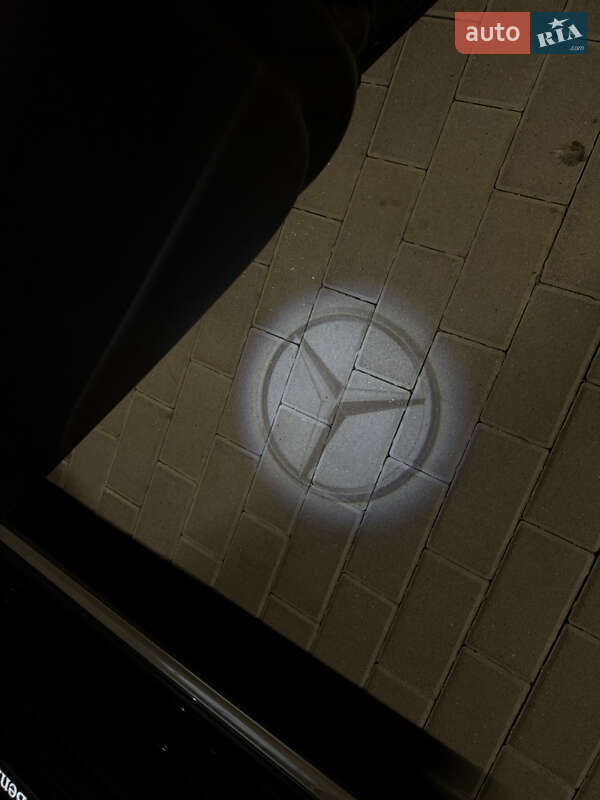 Мінівен Mercedes-Benz V-Class 2024 в Києві фото 42 Мінівен Mercedes-Benz V-Class 2024 в Києві