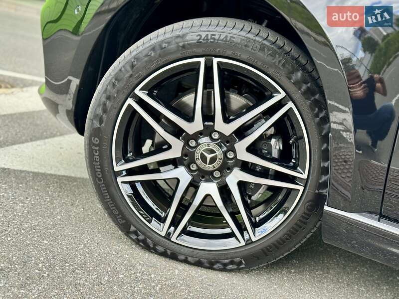 Минивэн Mercedes-Benz V-Class 2023 в Киеве