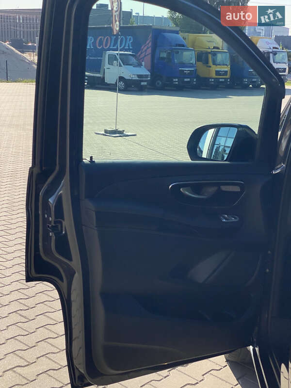 Мінівен Mercedes-Benz V-Class 2023 в Києві