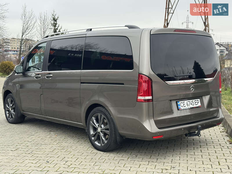 Минивэн Mercedes-Benz V-Class 2016 в Сторожинце