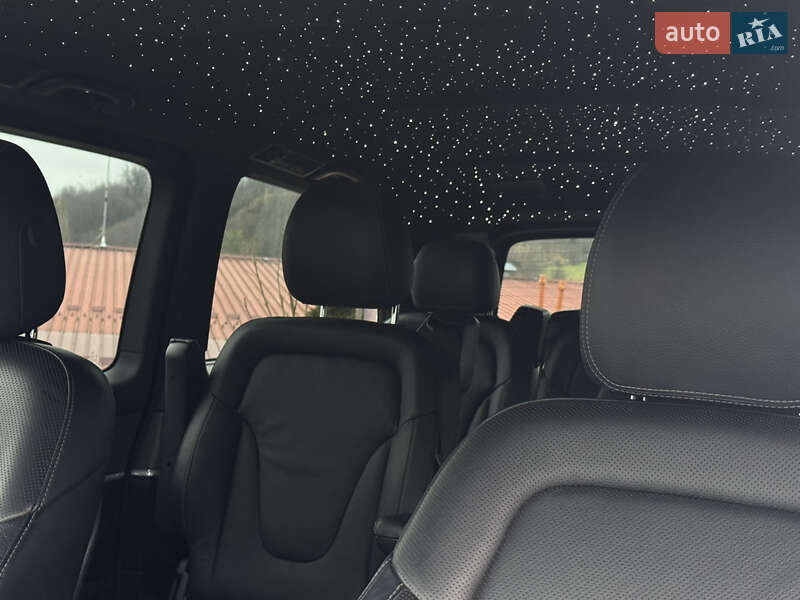 Минивэн Mercedes-Benz V-Class 2016 в Сторожинце