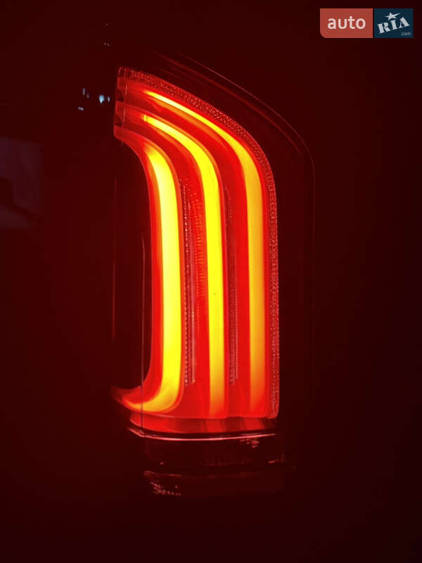 Мінівен Mercedes-Benz V-Class 2022 в Коломиї