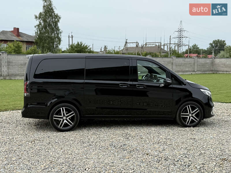 Мінівен Mercedes-Benz V-Class 2022 в Коломиї