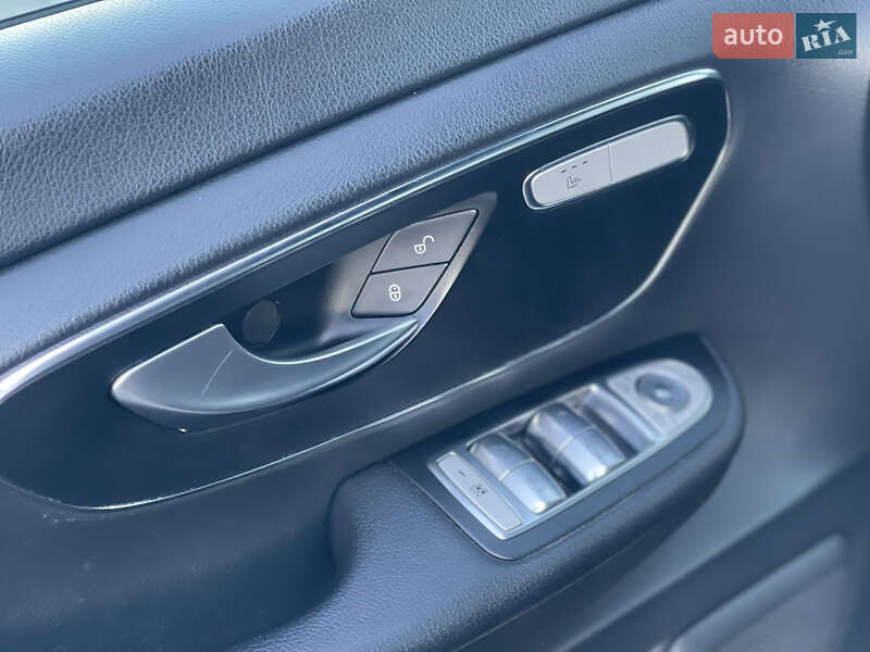 Минивэн Mercedes-Benz V-Class 2014 в Черновцах