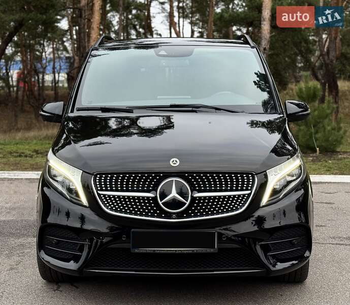 Минивэн Mercedes-Benz V-Class 2022 в Киеве