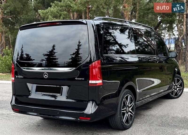 Минивэн Mercedes-Benz V-Class 2022 в Киеве