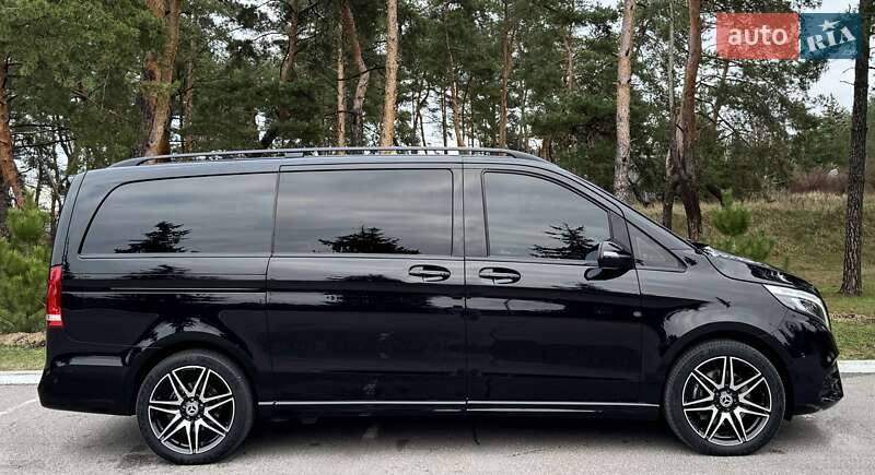 Минивэн Mercedes-Benz V-Class 2022 в Киеве