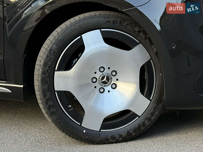Мінівен Mercedes-Benz V-Class 2025 в Києві