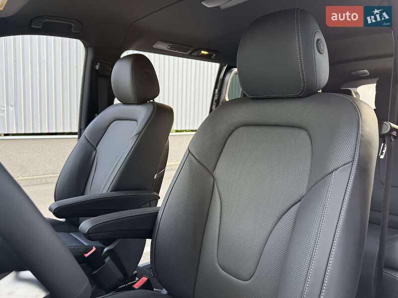 Мінівен Mercedes-Benz V-Class 2025 в Києві