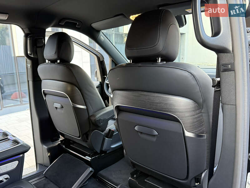 Мінівен Mercedes-Benz V-Class 2025 в Києві
