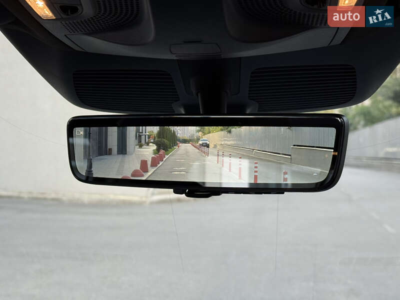 Мінівен Mercedes-Benz V-Class 2025 в Києві