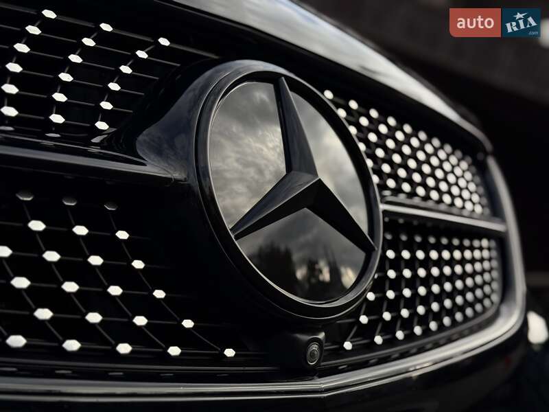 Мінівен Mercedes-Benz V-Class 2020 в Одесі