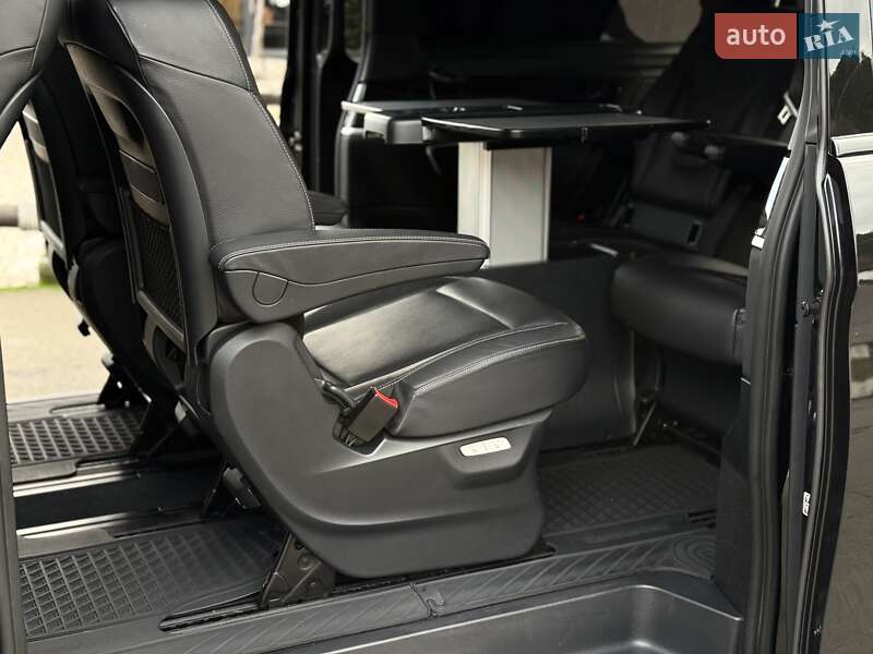 Мінівен Mercedes-Benz V-Class 2020 в Одесі