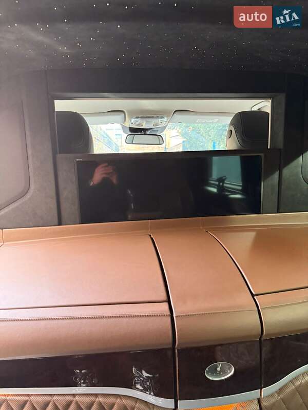 Минивэн Mercedes-Benz V-Class 2015 в Киеве