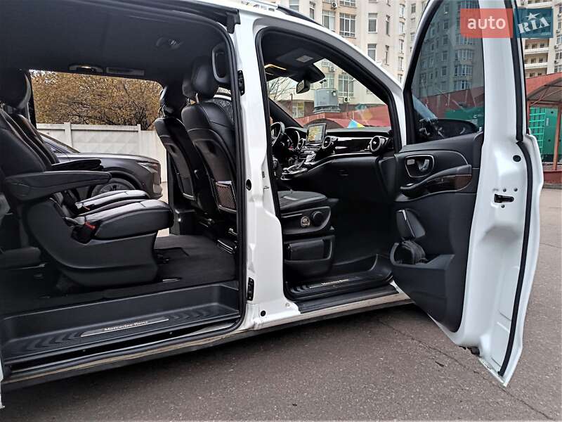 Мінівен Mercedes-Benz V-Class 2015 в Одесі