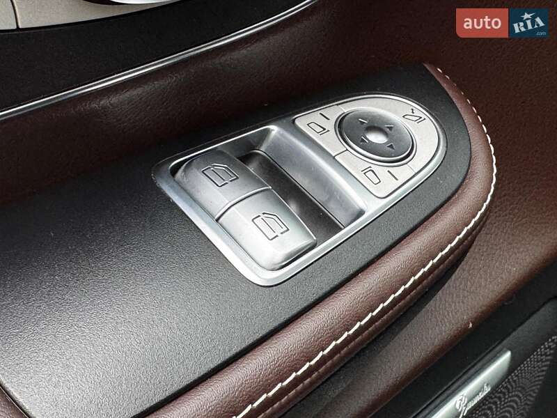 Минивэн Mercedes-Benz V-Class 2017 в Харькове