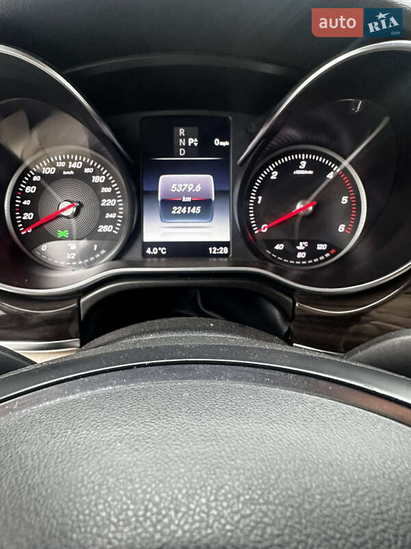 Минивэн Mercedes-Benz V-Class 2016 в Ивано-Франковске фото 46 Минивэн Mercedes-Benz V-Class 2016 в Ивано-Франковске