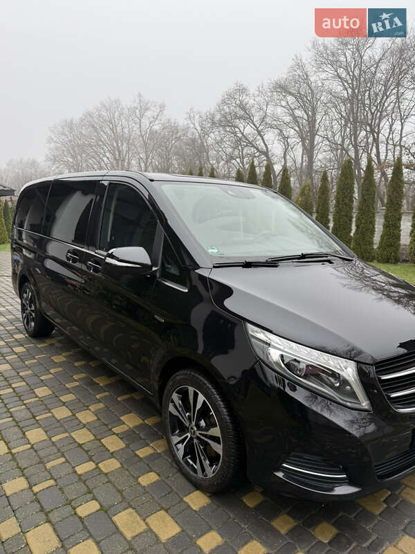 Минивэн Mercedes-Benz V-Class 2016 в Ровно