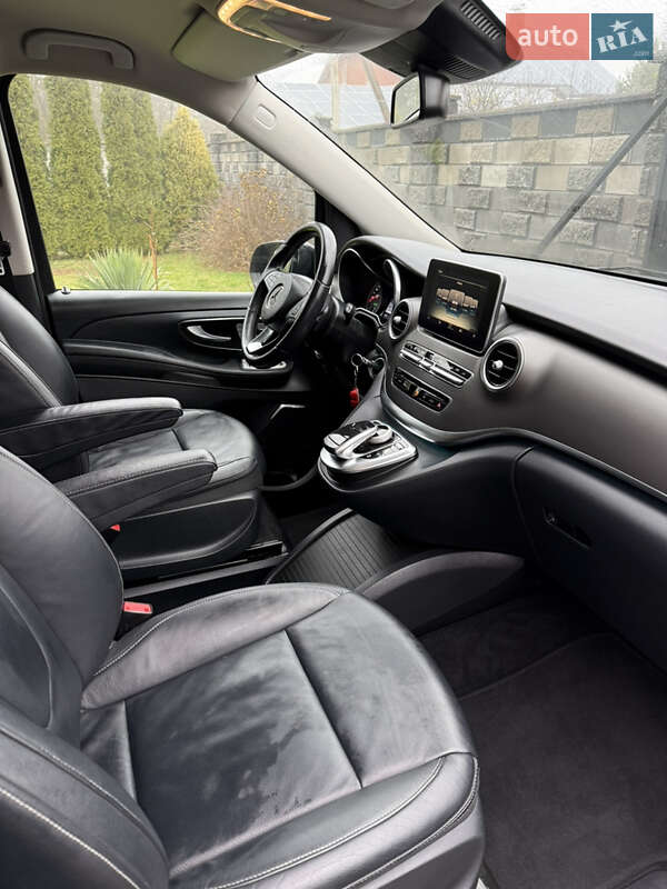 Минивэн Mercedes-Benz V-Class 2016 в Ровно