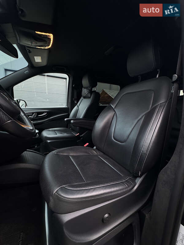 Минивэн Mercedes-Benz V-Class 2020 в Львове фото 30 Минивэн Mercedes-Benz V-Class 2020 в Львове