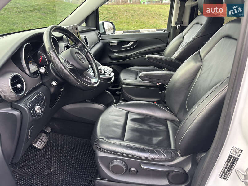 Мінівен Mercedes-Benz V-Class 2017 в Києві