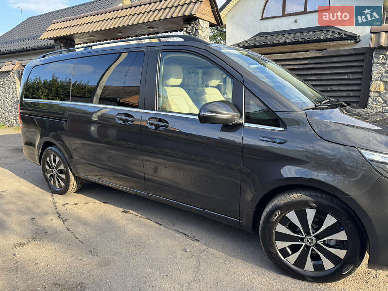 Минивэн Mercedes-Benz V-Class 2021 в Киеве фото 3 Минивэн Mercedes-Benz V-Class 2021 в Киеве