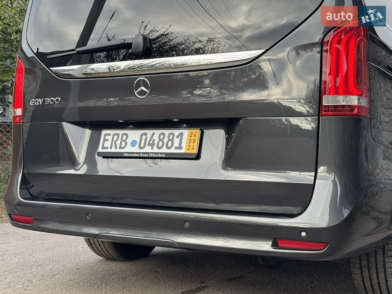 Минивэн Mercedes-Benz V-Class 2021 в Киеве фото 20 Минивэн Mercedes-Benz V-Class 2021 в Киеве