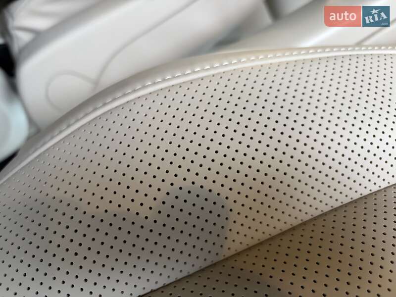 Минивэн Mercedes-Benz V-Class 2018 в Киеве фото 133 Минивэн Mercedes-Benz V-Class 2018 в Киеве