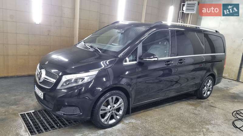 Минивэн Mercedes-Benz V-Class 2017 в Черновцах