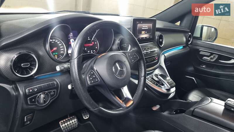 Минивэн Mercedes-Benz V-Class 2019 в Черновцах