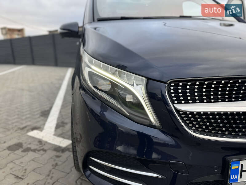 Мінівен Mercedes-Benz V-Class 2020 в Рівному фото 48 Мінівен Mercedes-Benz V-Class 2020 в Рівному