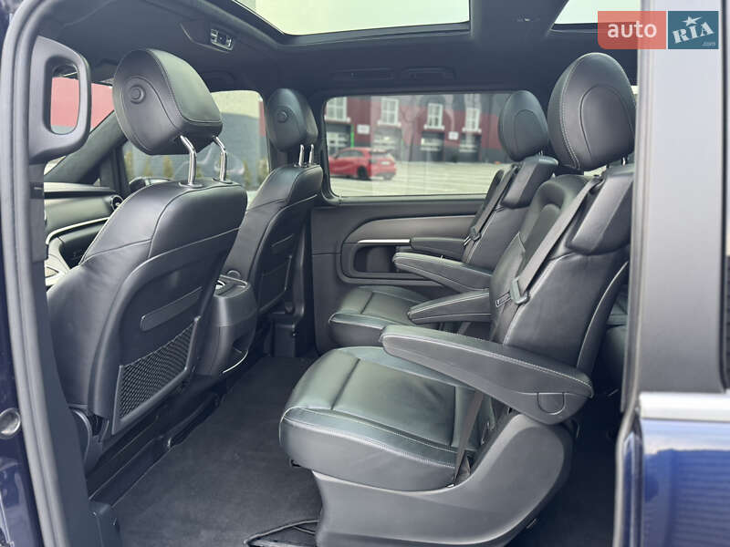 Мінівен Mercedes-Benz V-Class 2020 в Рівному фото 72 Мінівен Mercedes-Benz V-Class 2020 в Рівному