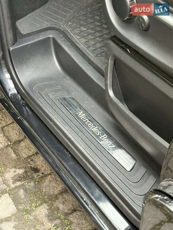 Мінівен Mercedes-Benz V-Class 2021 в Києві фото 12 Мінівен Mercedes-Benz V-Class 2021 в Києві