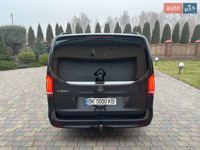 Мінівен Mercedes-Benz V-Class 2021 в Рівному