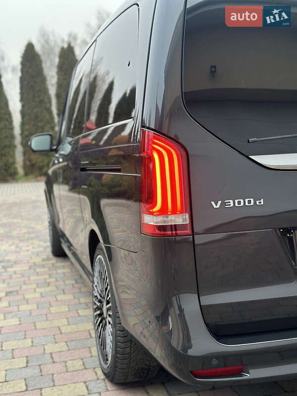 Мінівен Mercedes-Benz V-Class 2021 в Рівному