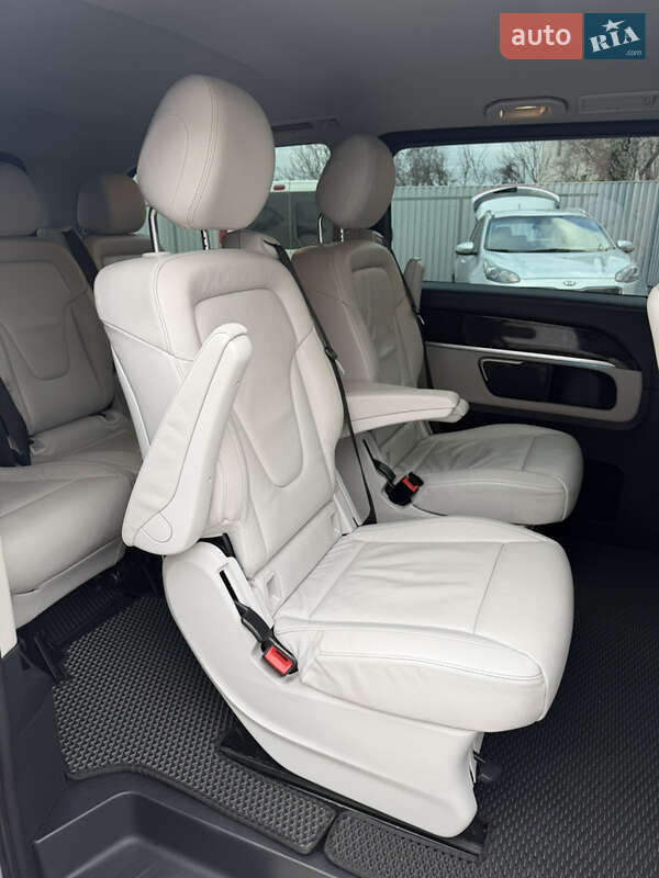 Мінівен Mercedes-Benz V-Class 2016 в Вінниці фото 21 Мінівен Mercedes-Benz V-Class 2016 в Вінниці