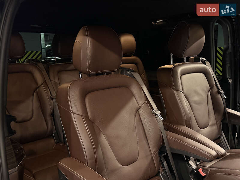 Мінівен Mercedes-Benz V-Class 2017 в Одесі
