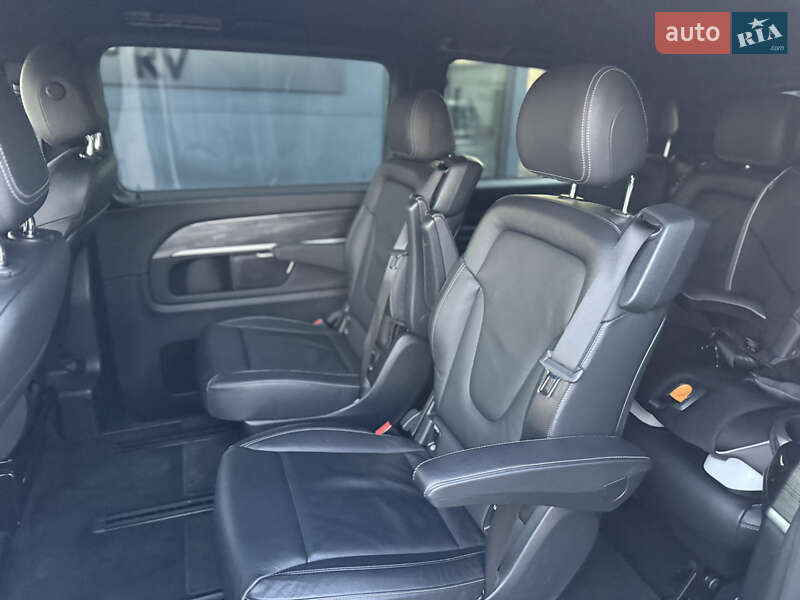 Мінівен Mercedes-Benz V-Class 2021 в Рівному