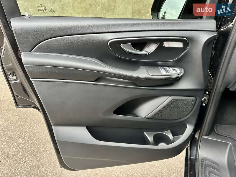 Мінівен Mercedes-Benz V-Class 2018 в Києві