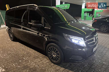 Минивэн Mercedes-Benz V-Class 2016 в Киеве