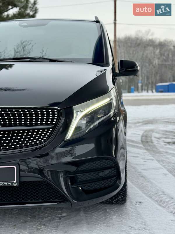 Мінівен Mercedes-Benz V-Class 2020 в Дніпрі