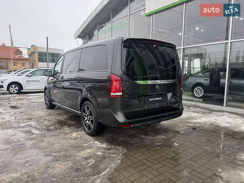 Минивэн Mercedes-Benz V-Class 2021 в Киеве