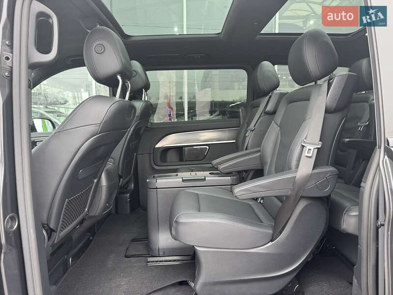 Минивэн Mercedes-Benz V-Class 2021 в Киеве